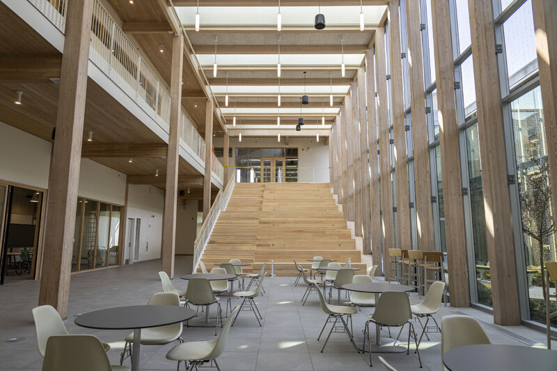 Valdes Stem + Innovation Center cafe