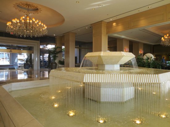 The Phoenician Scottsdale indoor fountain 1